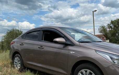 Hyundai Solaris II рестайлинг, 2019 год, 1 700 000 рублей, 6 фотография