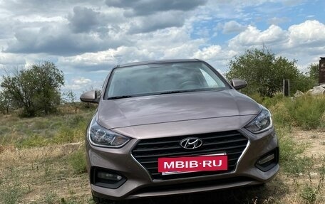 Hyundai Solaris II рестайлинг, 2019 год, 1 700 000 рублей, 4 фотография
