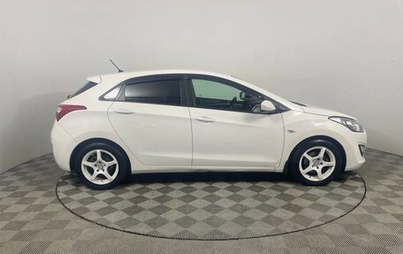 Hyundai i30 II рестайлинг, 2013 год, 1 000 000 рублей, 7 фотография