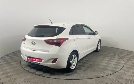 Hyundai i30 II рестайлинг, 2013 год, 1 000 000 рублей, 6 фотография