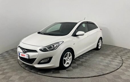 Hyundai i30 II рестайлинг, 2013 год, 1 000 000 рублей, 8 фотография