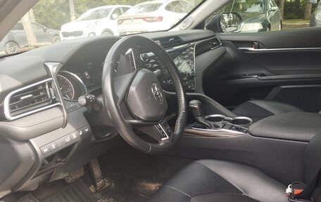 Toyota Camry, 2020 год, 3 335 000 рублей, 10 фотография
