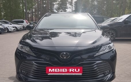 Toyota Camry, 2020 год, 3 335 000 рублей, 2 фотография