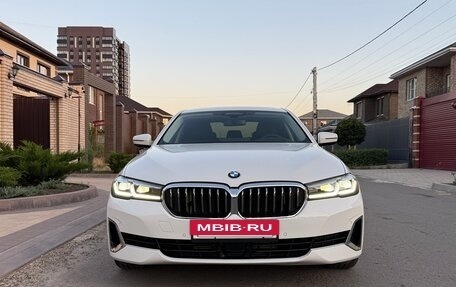 BMW 5 серия, 2022 год, 3 990 000 рублей, 4 фотография