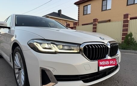 BMW 5 серия, 2022 год, 3 990 000 рублей, 16 фотография