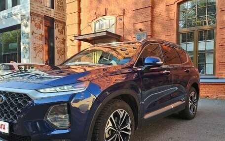 Hyundai Santa Fe IV, 2020 год, 2 750 000 рублей, 2 фотография