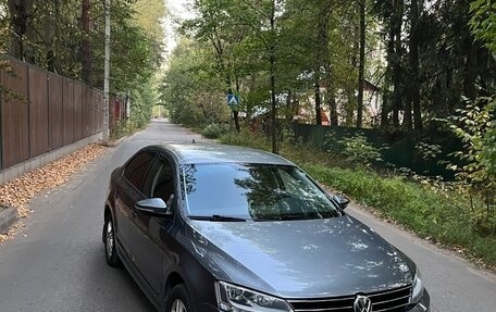 Volkswagen Jetta VI, 2016 год, 1 350 000 рублей, 4 фотография