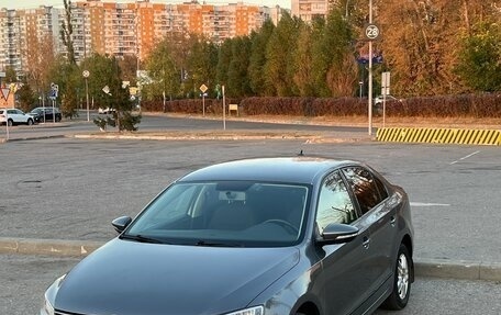 Volkswagen Jetta VI, 2016 год, 1 350 000 рублей, 5 фотография