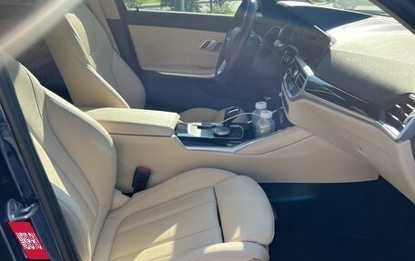 BMW 3 серия, 2020 год, 3 175 000 рублей, 15 фотография