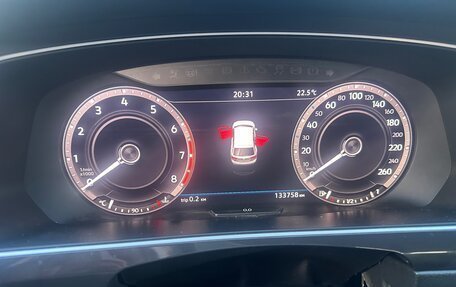 Volkswagen Tiguan II, 2018 год, 1 970 000 рублей, 7 фотография