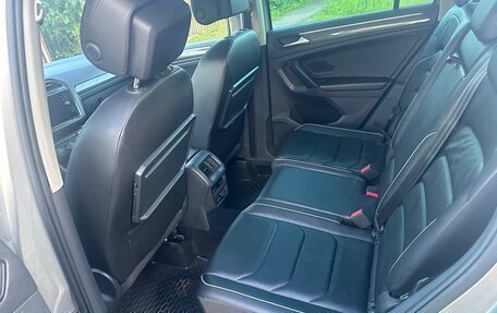 Volkswagen Tiguan II, 2018 год, 1 970 000 рублей, 11 фотография