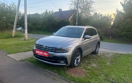 Volkswagen Tiguan II, 2018 год, 1 970 000 рублей, 2 фотография