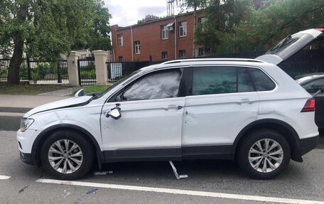 Volkswagen Tiguan II, 2017 год, 1 200 000 рублей, 3 фотография