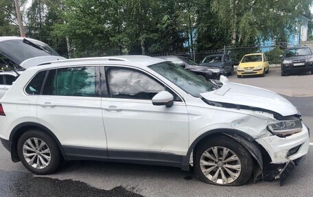 Volkswagen Tiguan II, 2017 год, 1 200 000 рублей, 6 фотография