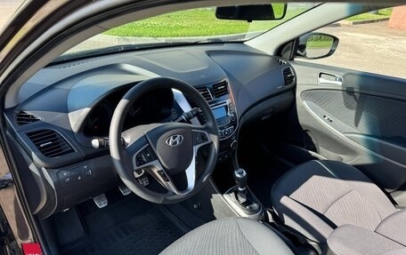 Hyundai Solaris II рестайлинг, 2014 год, 800 000 рублей, 4 фотография