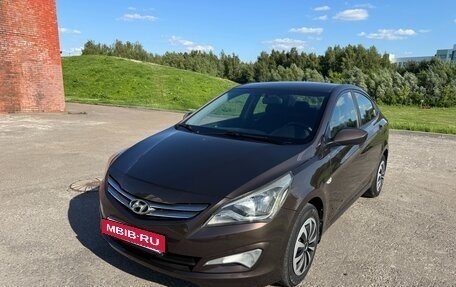 Hyundai Solaris II рестайлинг, 2014 год, 800 000 рублей, 25 фотография
