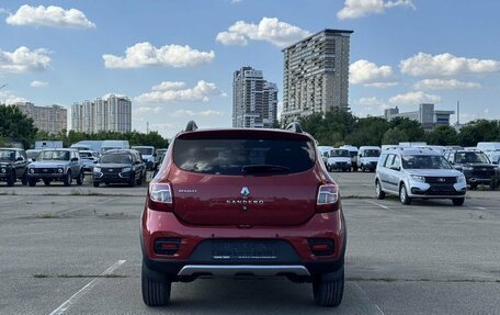 Renault Sandero II рестайлинг, 2017 год, 1 240 000 рублей, 6 фотография