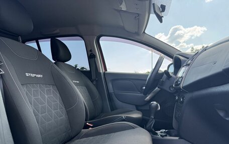 Renault Sandero II рестайлинг, 2017 год, 1 240 000 рублей, 18 фотография