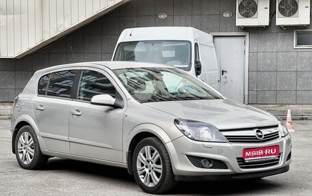 Opel Astra H, 2007 год, 670 000 рублей, 1 фотография