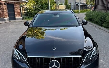 Mercedes-Benz E-Класс, 2017 год, 3 150 000 рублей, 1 фотография