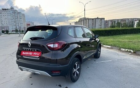 Renault Kaptur I рестайлинг, 2017 год, 1 330 000 рублей, 4 фотография