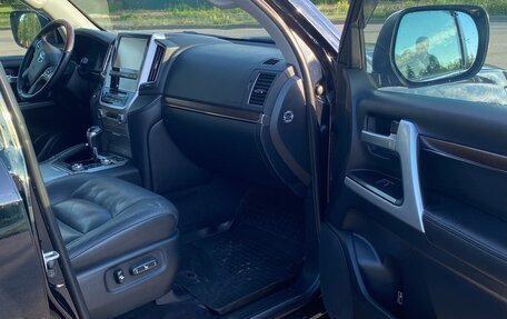 Toyota Land Cruiser 200, 2015 год, 5 180 000 рублей, 7 фотография