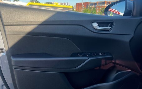 Hyundai Solaris II рестайлинг, 2017 год, 1 265 000 рублей, 13 фотография