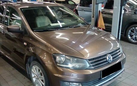 Volkswagen Polo VI (EU Market), 2016 год, 980 000 рублей, 2 фотография