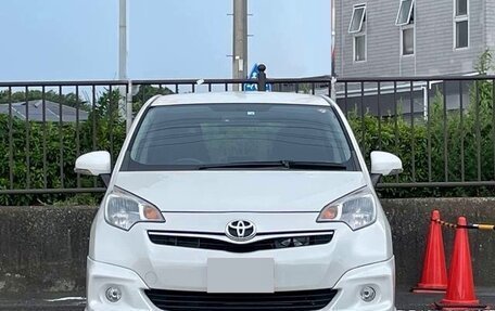 Toyota Ractis II, 2015 год, 820 000 рублей, 2 фотография