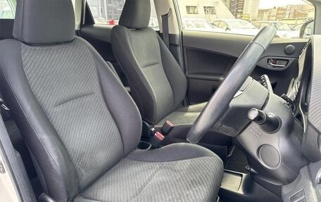 Toyota Ractis II, 2015 год, 820 000 рублей, 11 фотография