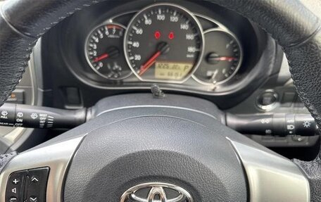 Toyota Ractis II, 2015 год, 820 000 рублей, 19 фотография