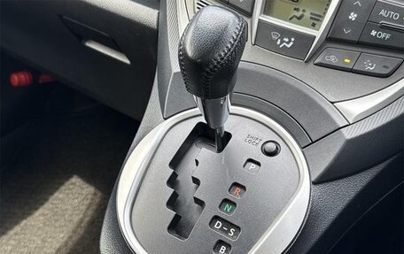 Toyota Ractis II, 2015 год, 820 000 рублей, 24 фотография