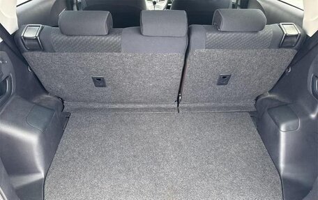 Toyota Ractis II, 2015 год, 820 000 рублей, 34 фотография
