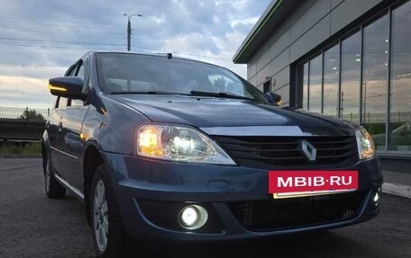Renault Logan II, 2015 год, 635 000 рублей, 2 фотография