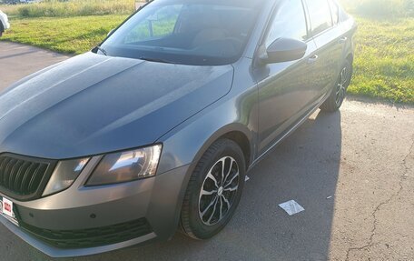 Skoda Octavia, 2017 год, 1 200 000 рублей, 10 фотография