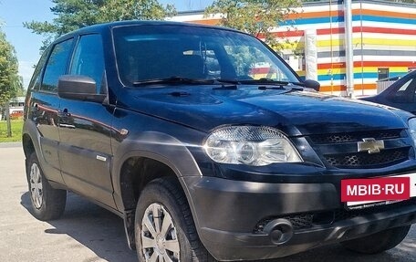 Chevrolet Niva I рестайлинг, 2016 год, 770 000 рублей, 2 фотография