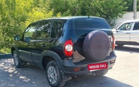 Chevrolet Niva I рестайлинг, 2016 год, 770 000 рублей, 6 фотография