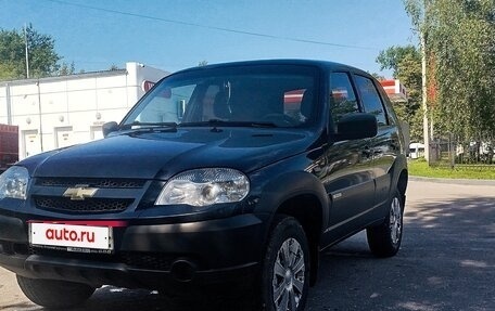 Chevrolet Niva I рестайлинг, 2016 год, 770 000 рублей, 3 фотография