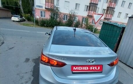 Hyundai Solaris II рестайлинг, 2018 год, 1 200 000 рублей, 3 фотография