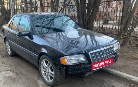 Mercedes-Benz C-Класс, 1995 год, 310 000 рублей, 9 фотография