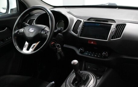 KIA Sportage III, 2010 год, 820 000 рублей, 18 фотография
