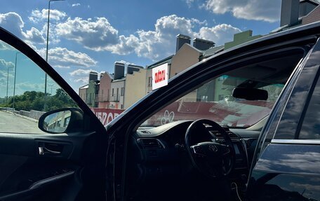 Toyota Camry, 2015 год, 1 605 000 рублей, 10 фотография