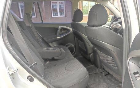 Toyota RAV4, 2008 год, 1 060 000 рублей, 22 фотография