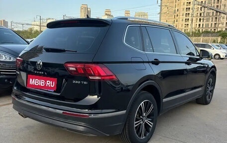 Volkswagen Tiguan II, 2021 год, 1 970 000 рублей, 4 фотография