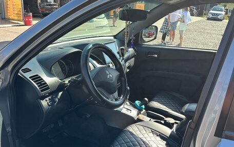 Mitsubishi L200 IV рестайлинг, 2013 год, 1 900 000 рублей, 8 фотография