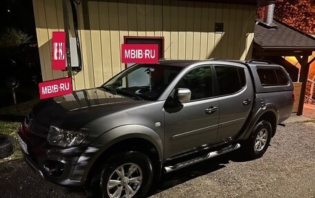 Mitsubishi L200 IV рестайлинг, 2013 год, 1 900 000 рублей, 2 фотография