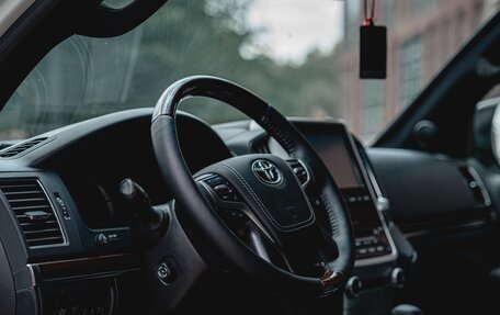 Toyota Land Cruiser 200, 2015 год, 5 000 000 рублей, 12 фотография