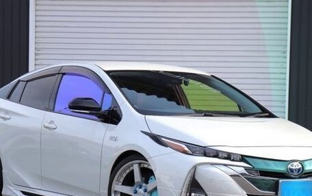 Toyota Prius IV XW50, 2021 год, 1 720 000 рублей, 4 фотография