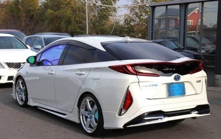 Toyota Prius IV XW50, 2021 год, 1 720 000 рублей, 7 фотография