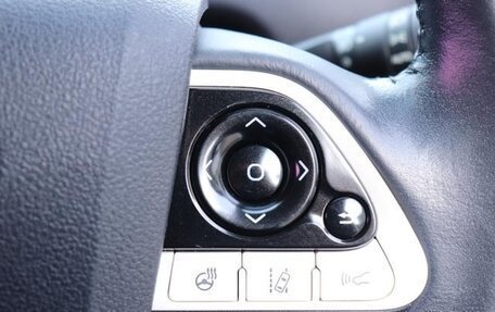 Toyota Prius IV XW50, 2021 год, 1 720 000 рублей, 14 фотография